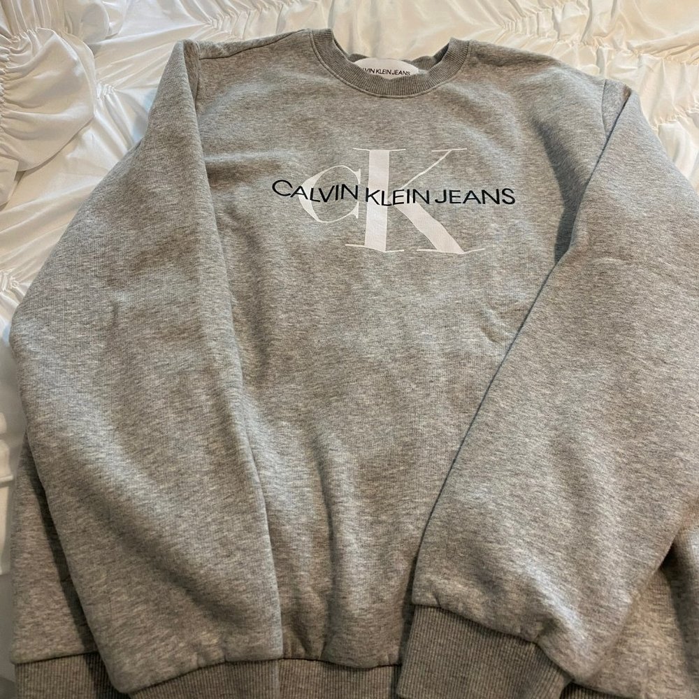 Calvin Klein Jeans Sweatshirt New without tags Gray size L